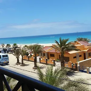 *** Couette-café Aparthotel Santa Maria Beach Cap-Vert