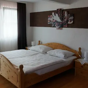 https://pension-burger-weibersbrunn.com-bavaria.com